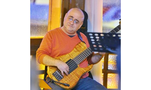 ALPER YILMAZ (BAS GİTAR)